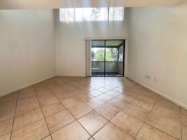 Building Photo - 605 SW 75th St