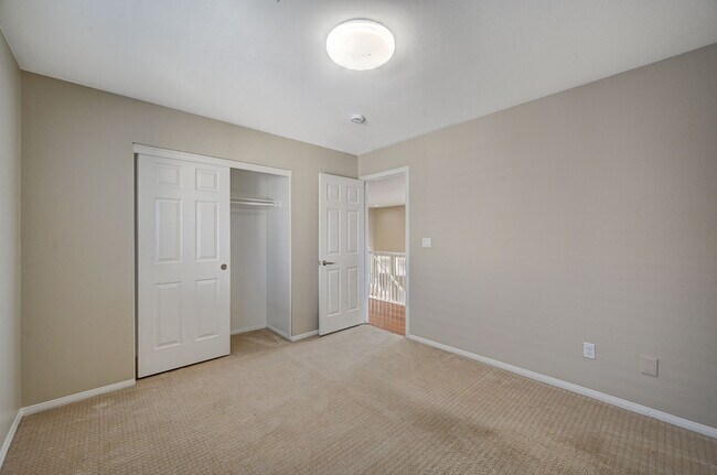 Building Photo - 1005 Prestige Meadows Pl