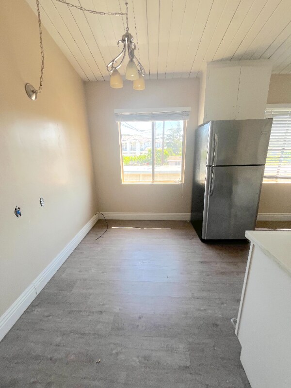 Building Photo - 850 S Rosemead Blvd