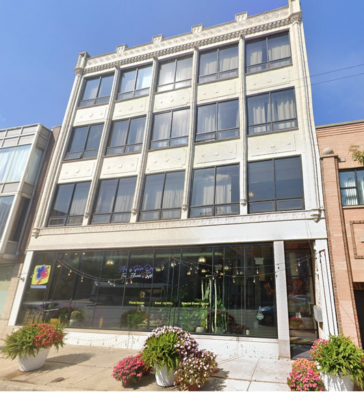 Building Photo - 2614 W North Ave