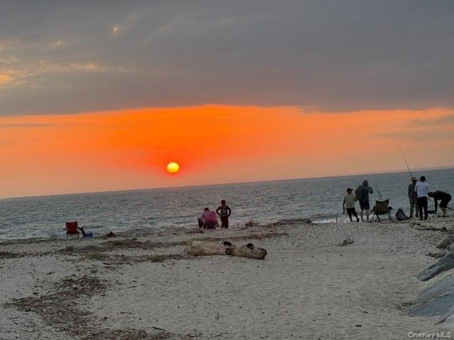 Building Photo - 25 Miami Ave