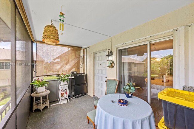 Building Photo - 5839 La Pinata Blvd