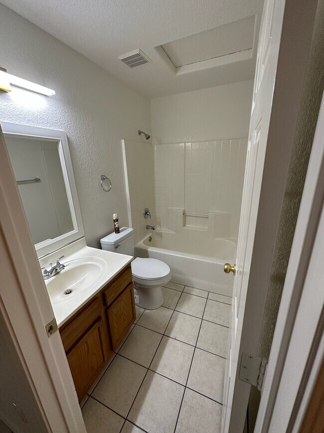 Building Photo - 3417 Oro Grande Blvd