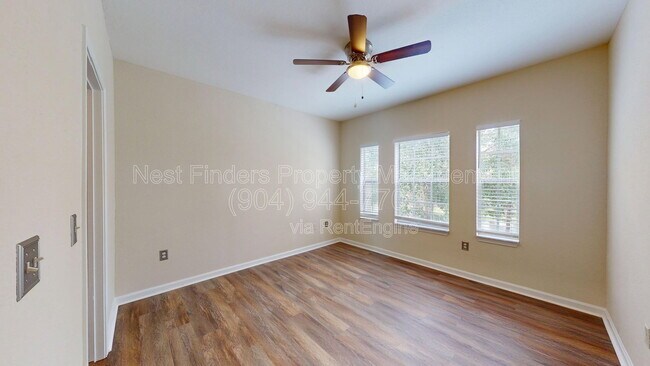 Building Photo - 10075 Gate Pkwy N