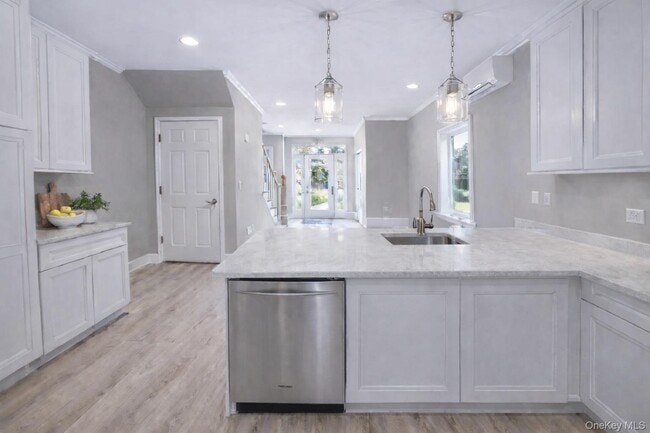 Building Photo - 119 Whittier Dr