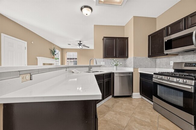 Building Photo - 4011 Alexis Cir