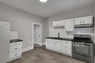 Building Photo - 293 E Woodrow Ave