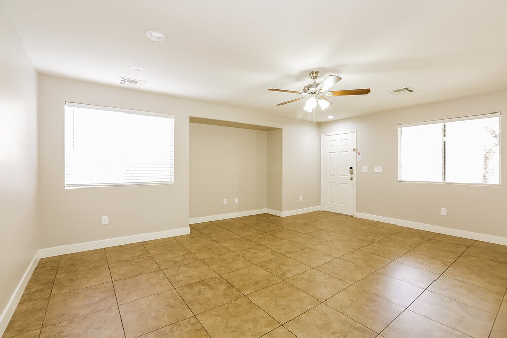 Building Photo - 10385 Adrianna Ave