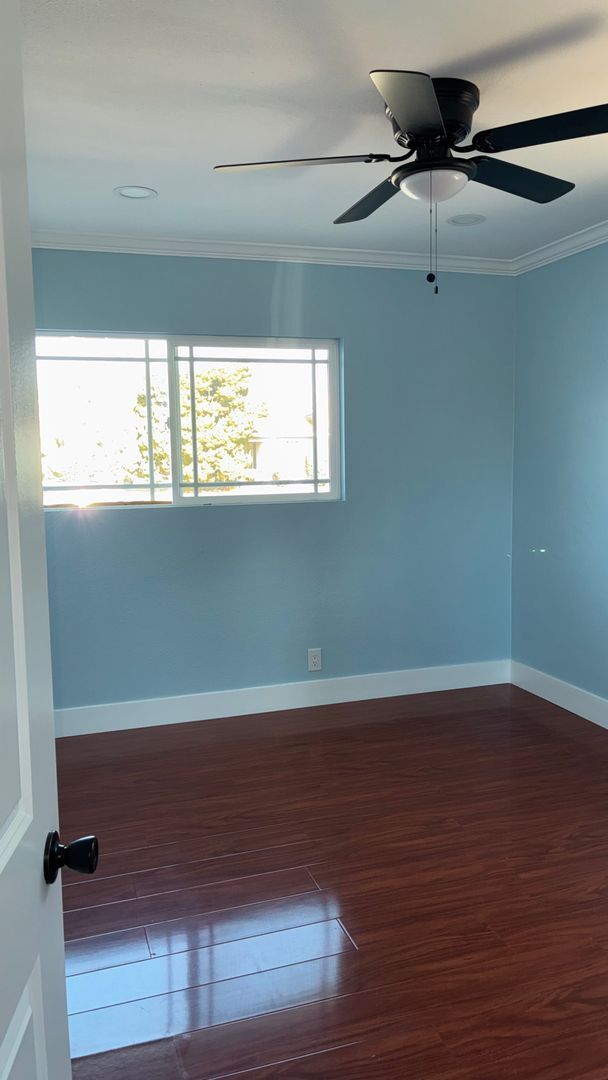 Building Photo - 5 Bedroom 4 Bath House in Garden Grove