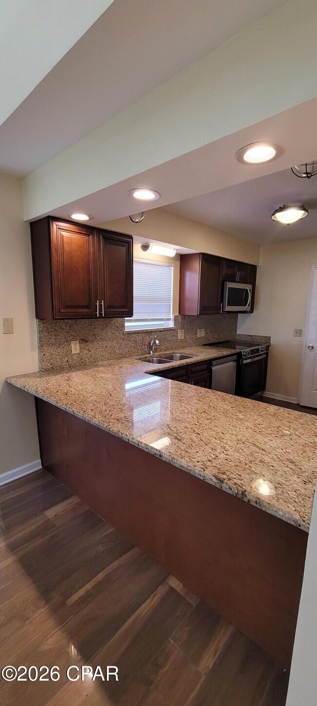 Building Photo - 1319 Calabria Rd