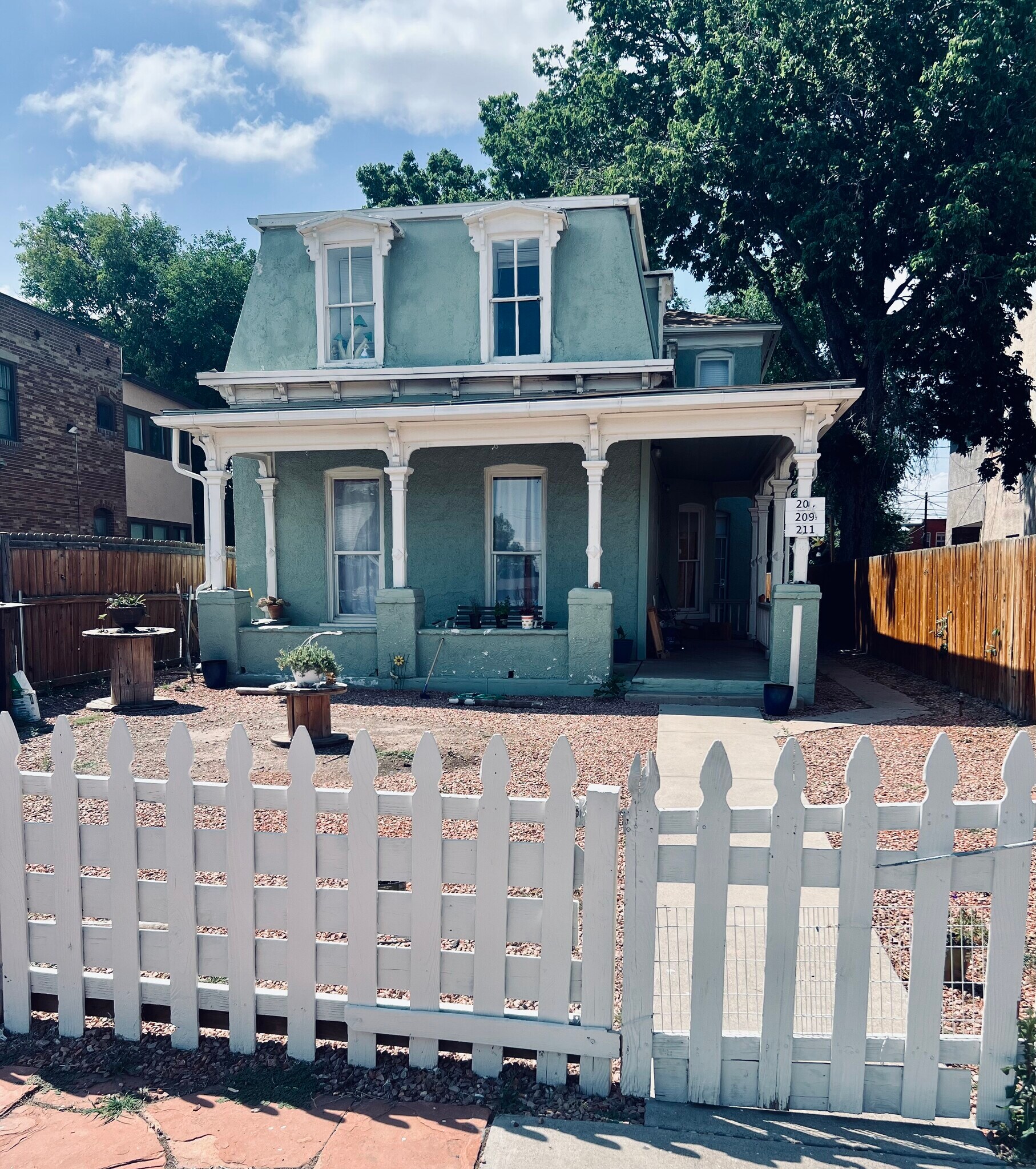 Building Photo - 211 Broadway Ave