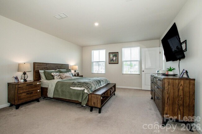 Building Photo - 177 Crownpiece St