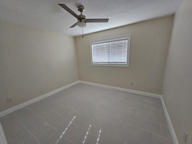 Building Photo - 414 Sandpiper Ridge Dr