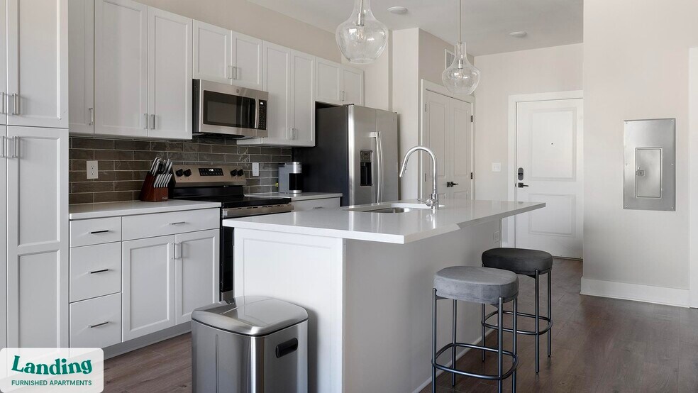 Building Photo - 1000 Forestview Dr