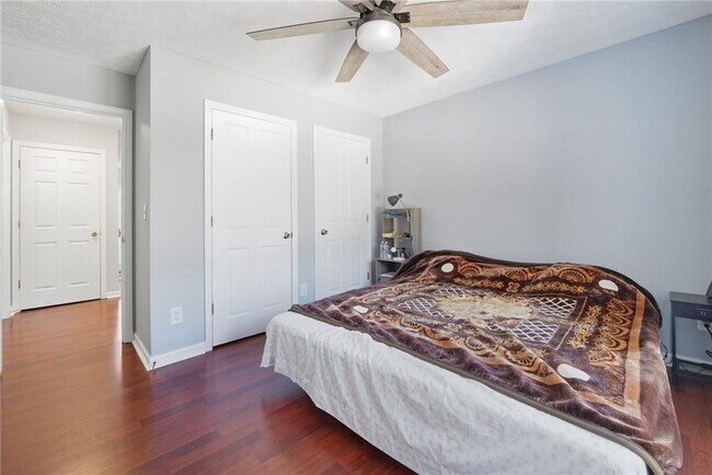 Building Photo - 3592 Kittery Dr SW