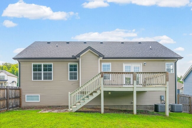 Building Photo - 169 Bonnell Dr