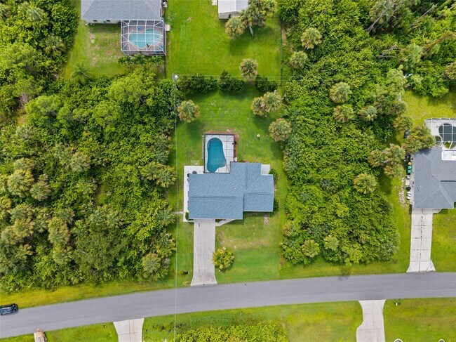 Building Photo - 11885 Van Loon Ave