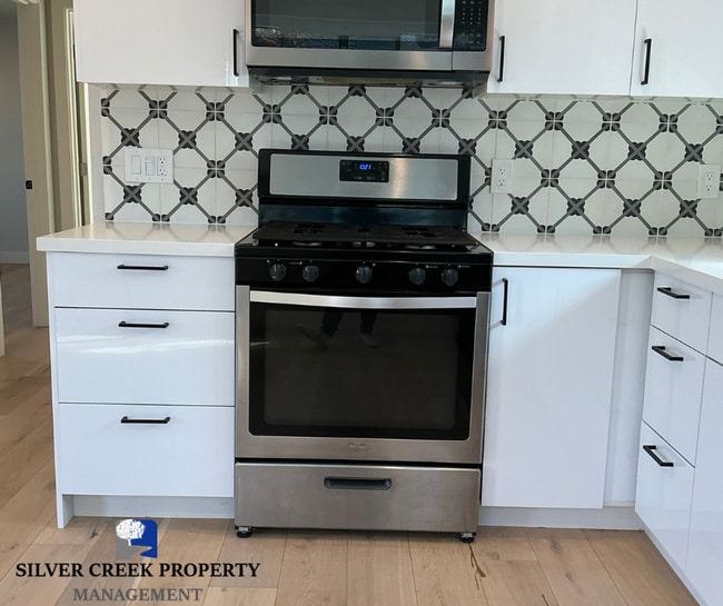 Building Photo - Charming 2BR with Yard in Downtown Pleasanton