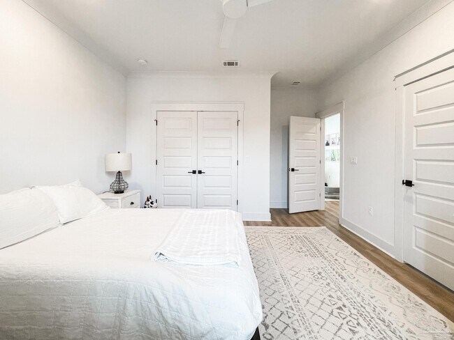 Building Photo - 13805 Red Drum Ct