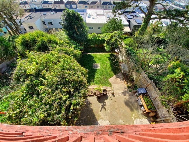 Backyard - 163 Melrose Ave