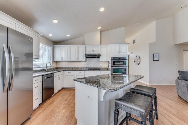 Building Photo - FULLY FURNISHED Sparks home with all utilities included and flexible lease options