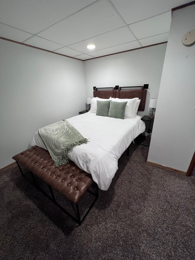 Basement Bedroom 2. - 1911 Talmage Ave SE