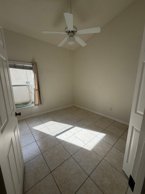 Building Photo - 5559 Pats Point