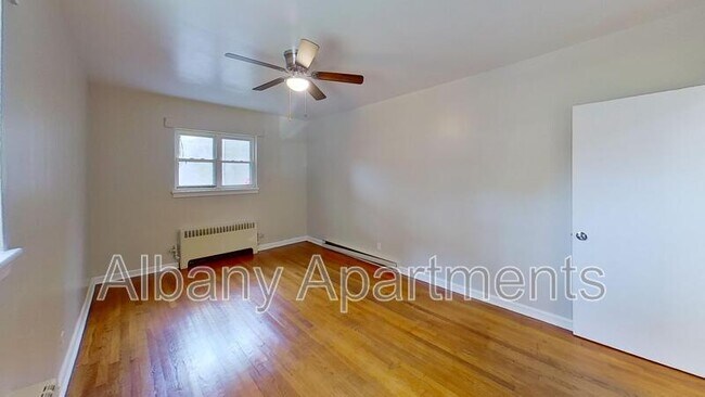 Building Photo - 31 Parkwood St