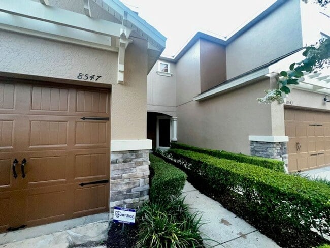 Building Photo - MOVE IN MAY-OVIEDO RENTAL!BEAUTIFUL 3 bd 2.5 bath townhome! 2 CAR ATTACHED GARAGE!FRESH PAINT!