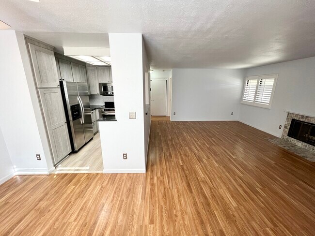 Building Photo - 1538 Alma Ter