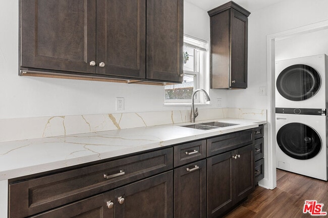 Building Photo - 4158 Baldwin Ave