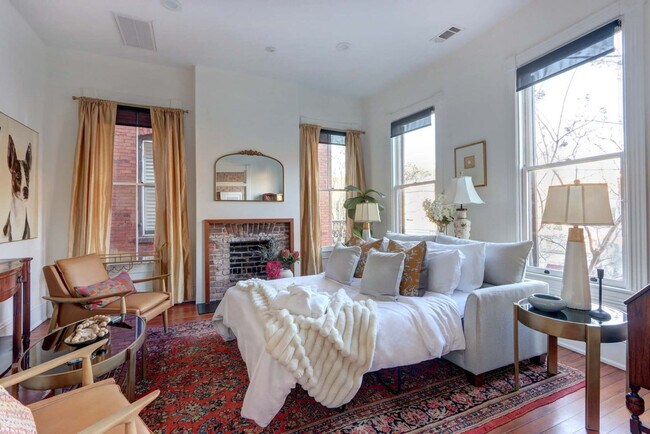 Building Photo - 415 Whitaker St