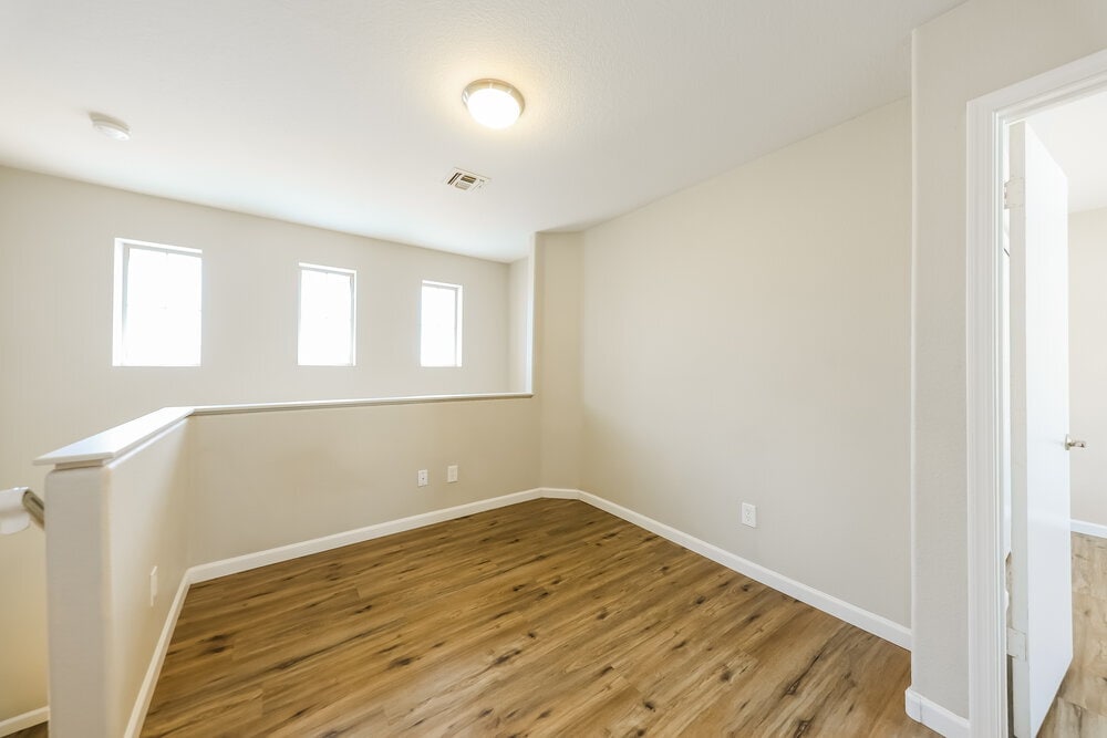 Building Photo - 3915 W Buckskin Trail