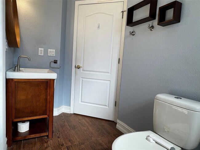 Building Photo - 3425 Canteen Ct