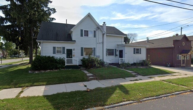 Primary Photo - 2122a N 13th St