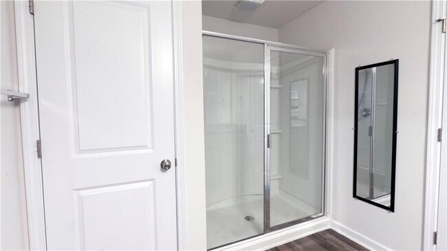 Building Photo - 3675 Abbey Wy