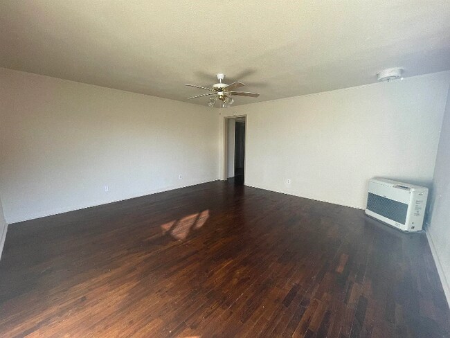 Primary Photo - 595 Keller Ave