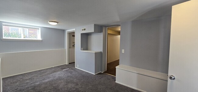 Building Photo - 2806 18th Ave S