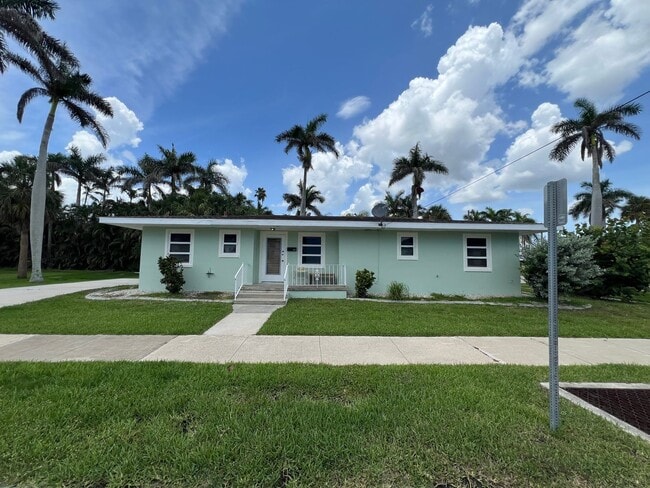 Primary Photo - $1,375 ** Annual Lease ** 1 Bedroom / 1 Ba...