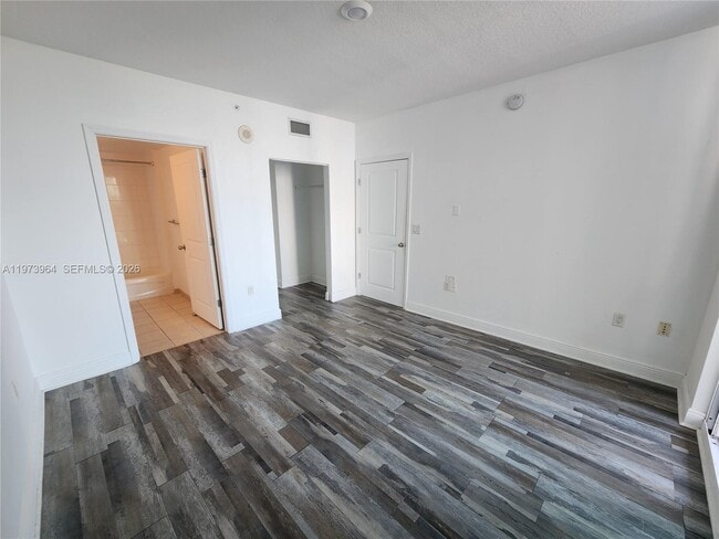 Building Photo - 1250 S Miami Ave