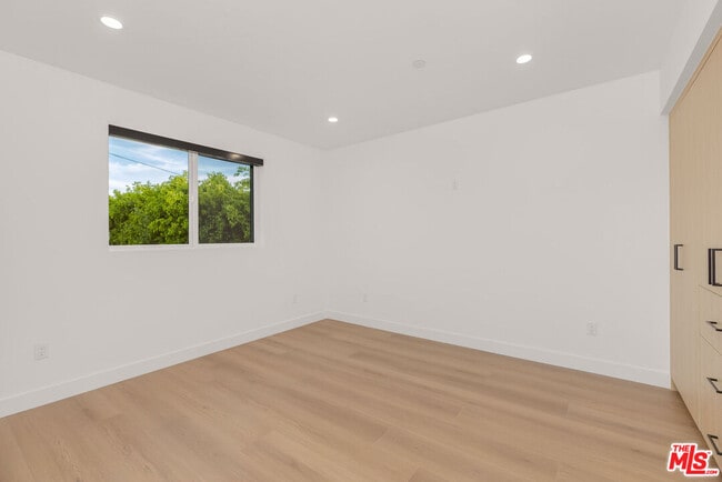 Building Photo - 12702 Pacific Ave