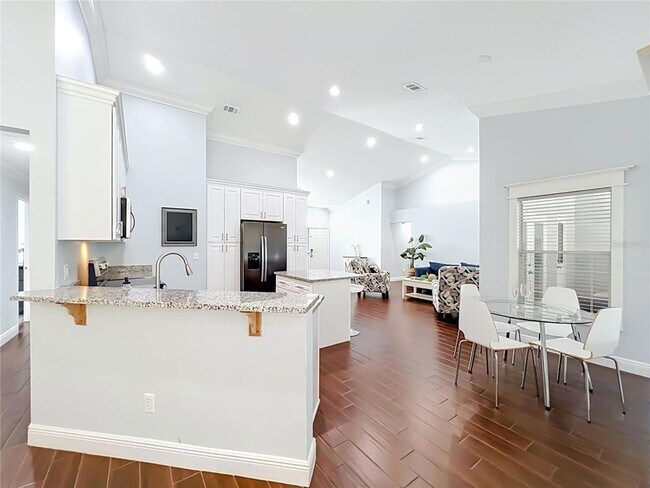Building Photo - 3020 Hartland Ct