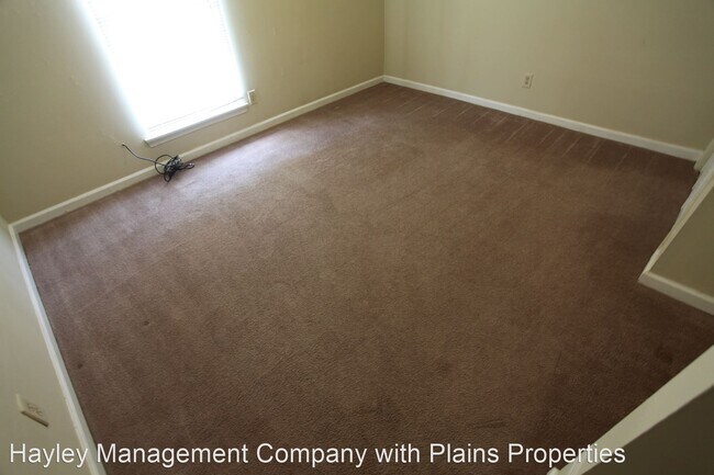 Building Photo - 2 br, 1 bath House - 1383 Hampton Drive