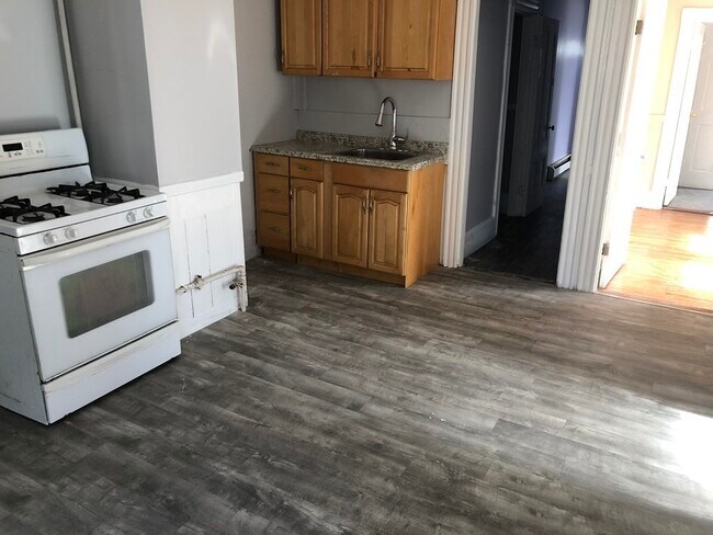 Primary Photo - 203 N St