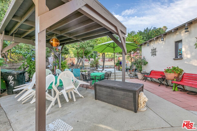 Building Photo - 4537 College View Ave