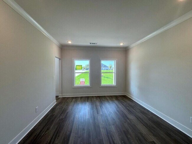 Building Photo - 4420 Whitetail Path Cove