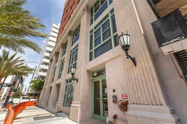 Building Photo - 111 E Flagler St