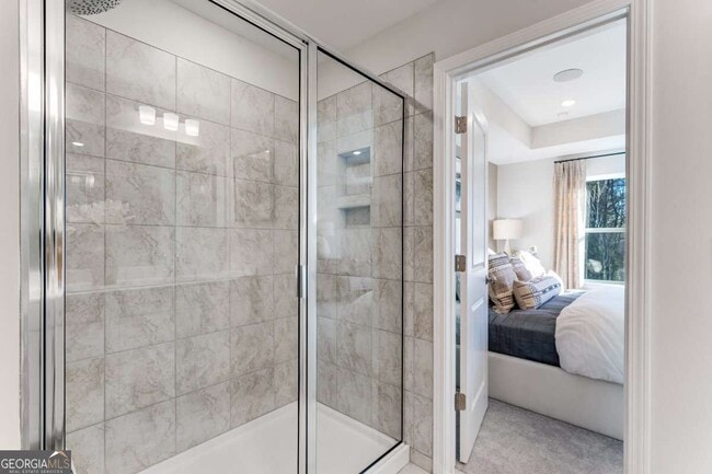 Building Photo - 5731 Plaza Dr SE