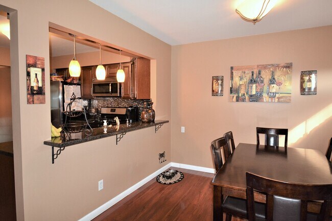 Building Photo - 8113 Norwood Ct