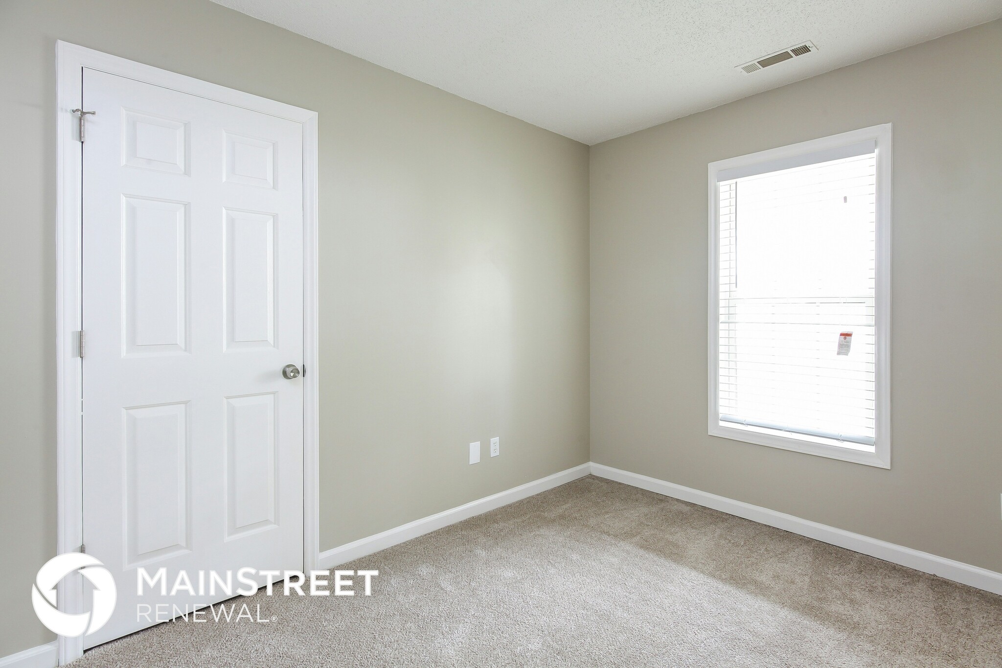 Building Photo - 1476 Lewisburg Pointe Dr